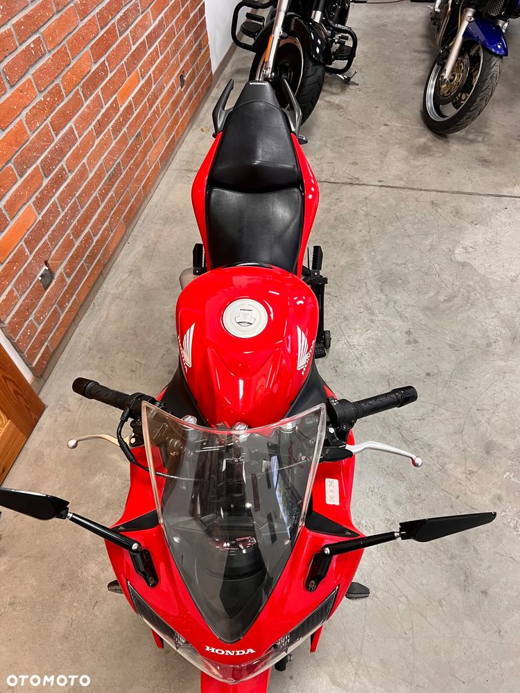 Honda CBR - 24
