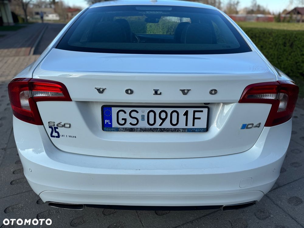 Volvo S60 D4 Drive-E Momentum - 5