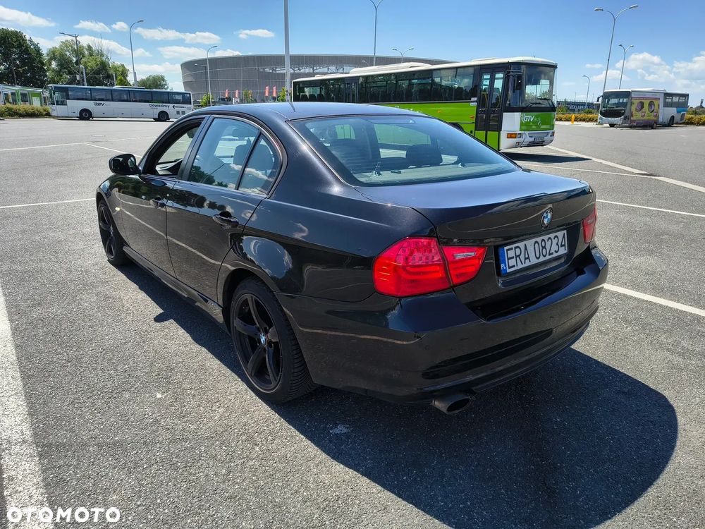 BMW Seria 3 316d M Sport - 3
