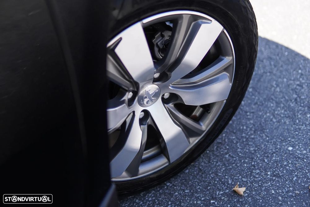 Peugeot 2008 PureTech 82 Style - 24
