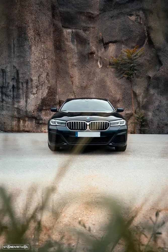 BMW 530 e Pack Desportivo M - 23