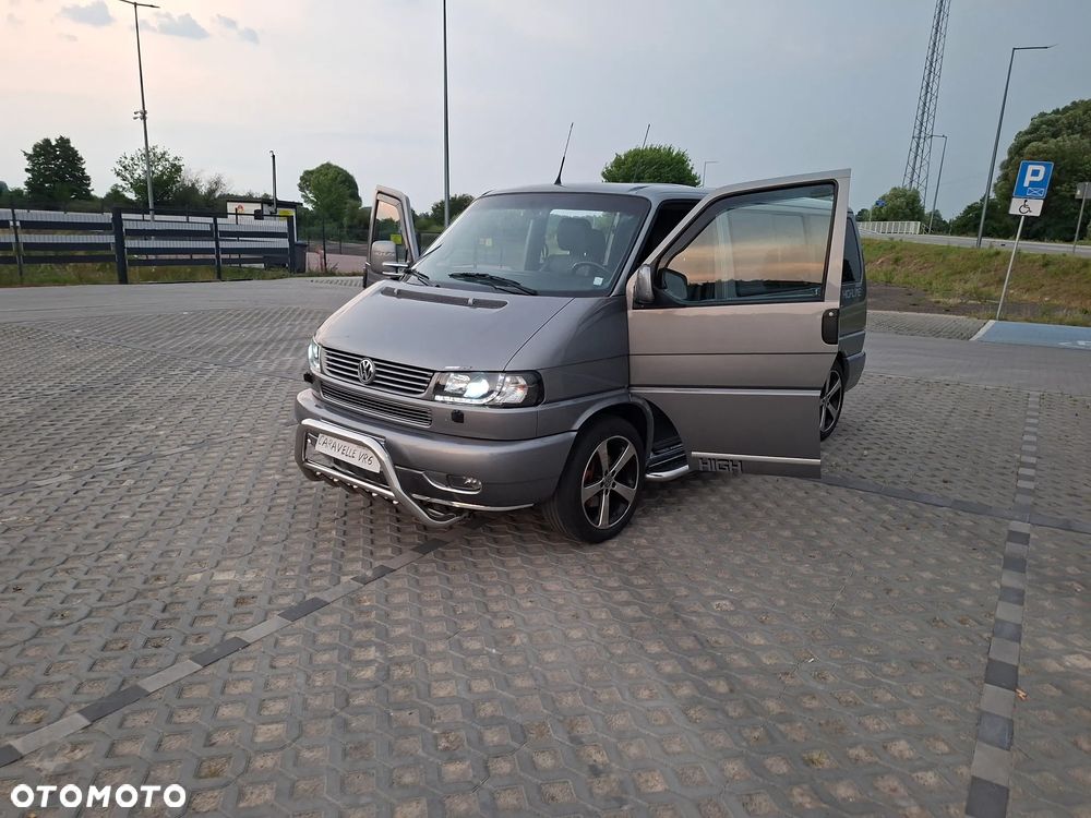 Volkswagen Caravelle - 29