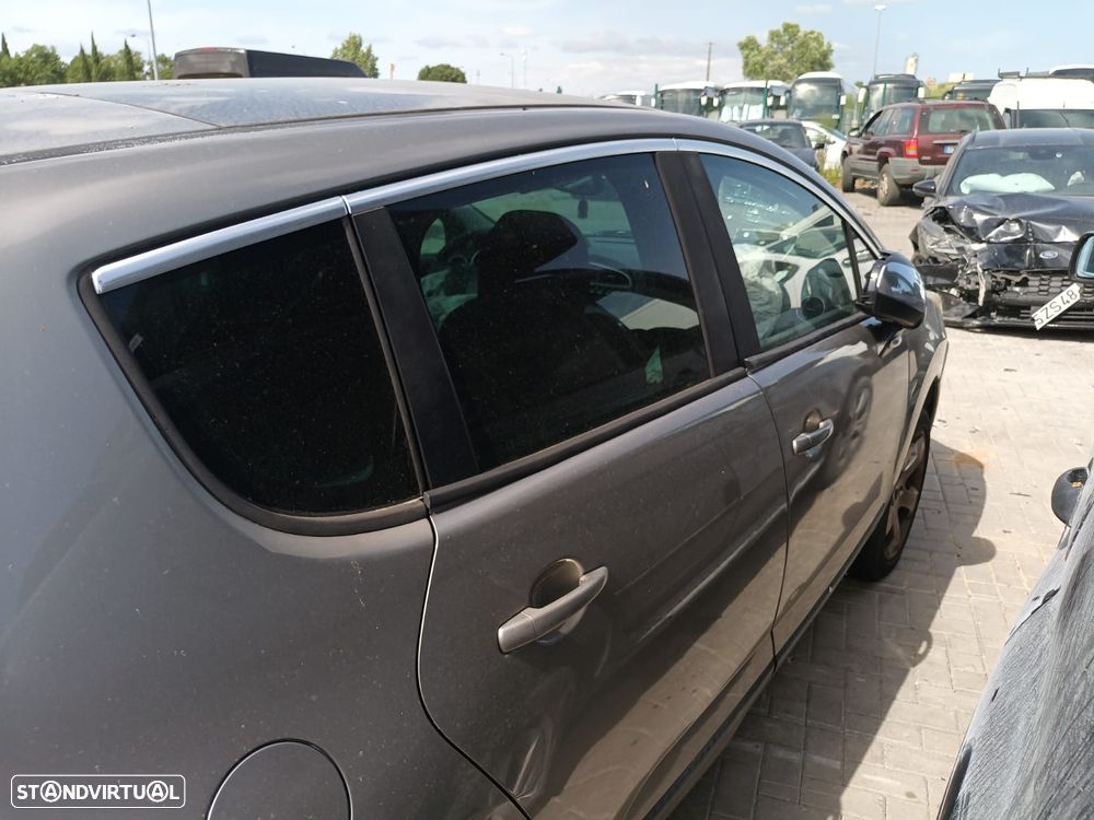 Peugeot 3008 1.6 HDi Premium - 2