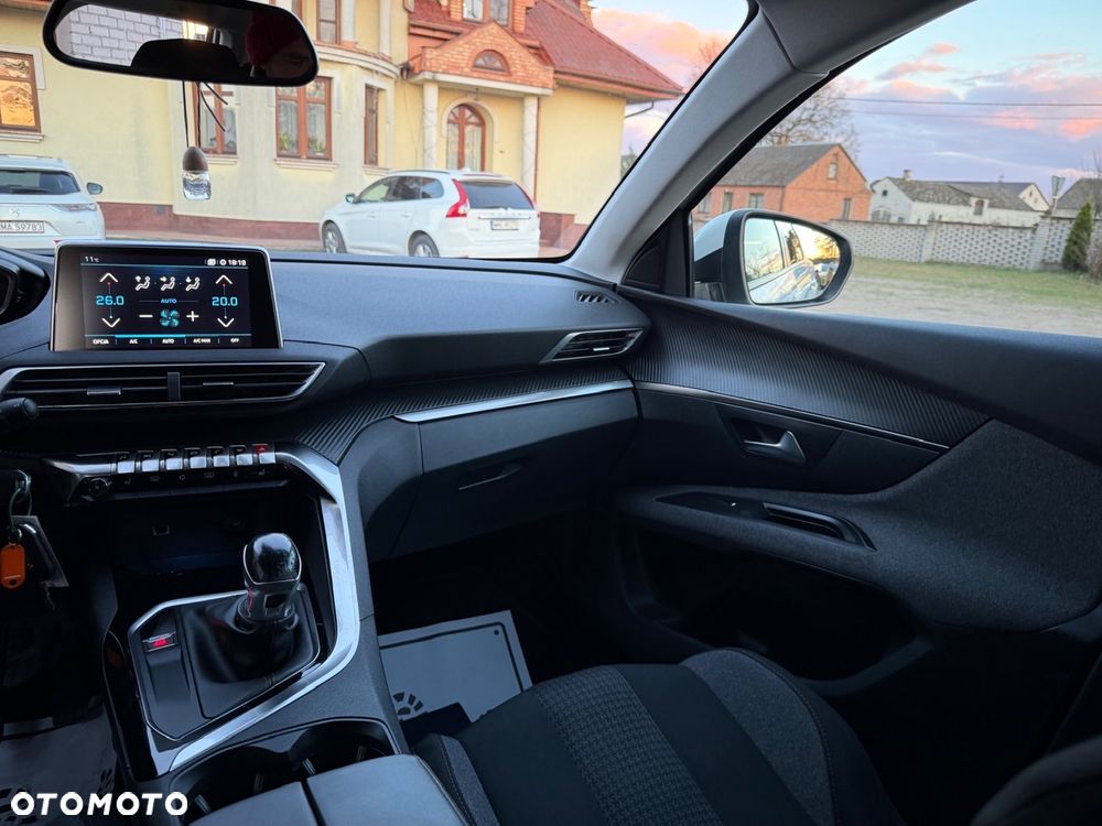 Peugeot 5008 - 16