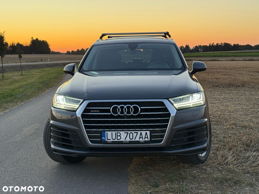 Audi Q7 - 7