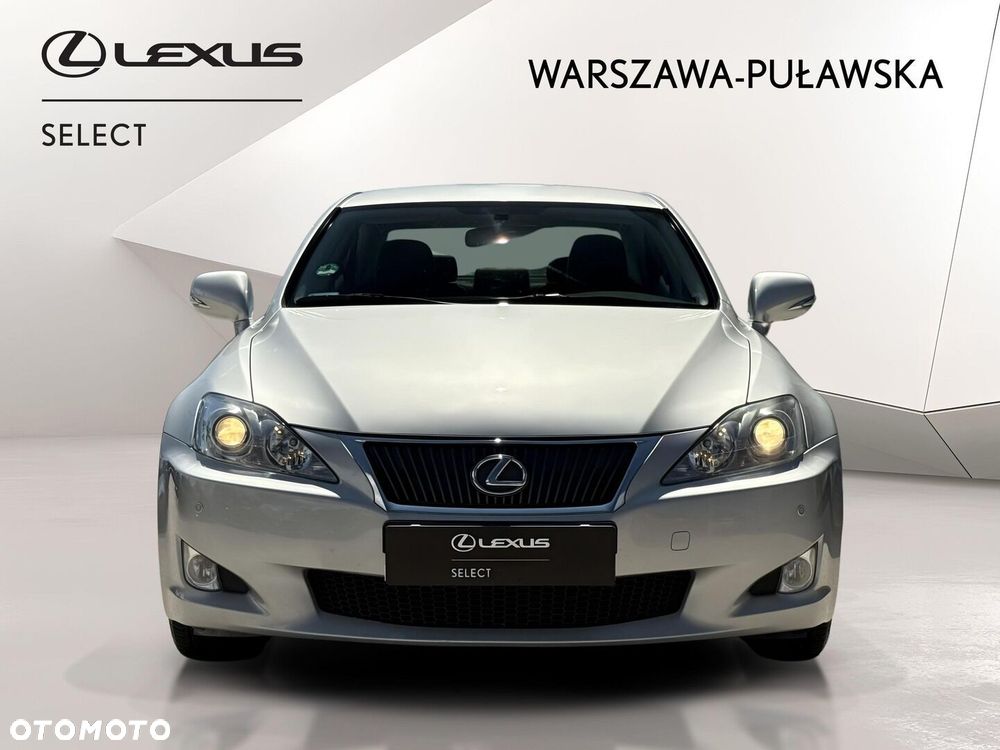 Lexus IS - 8