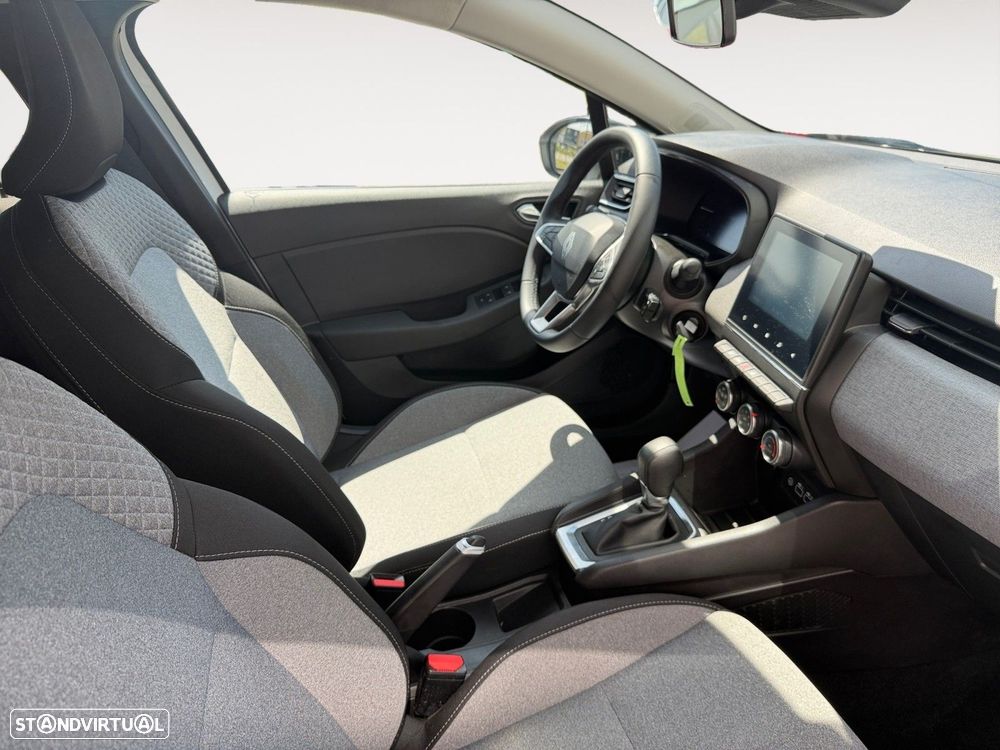 Renault Clio 1.0 TCe Intens CVT — fotografia 15