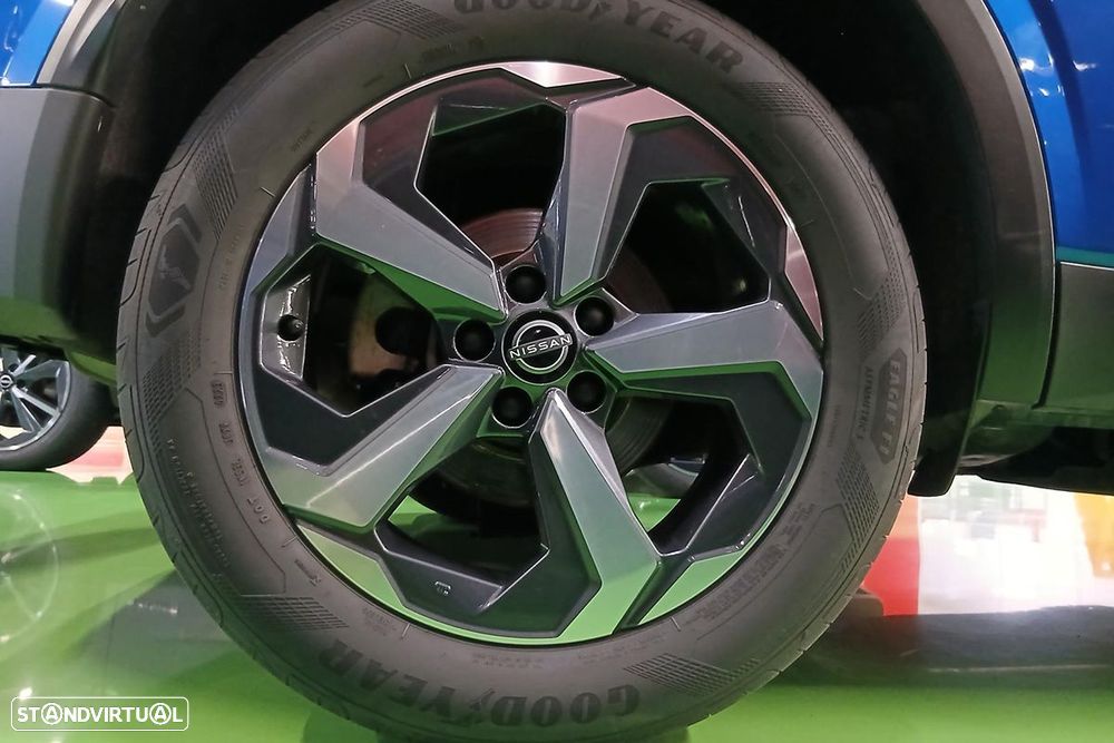 Nissan Qashqai 1.3 DIG-T N-Connecta Xtronic - 4