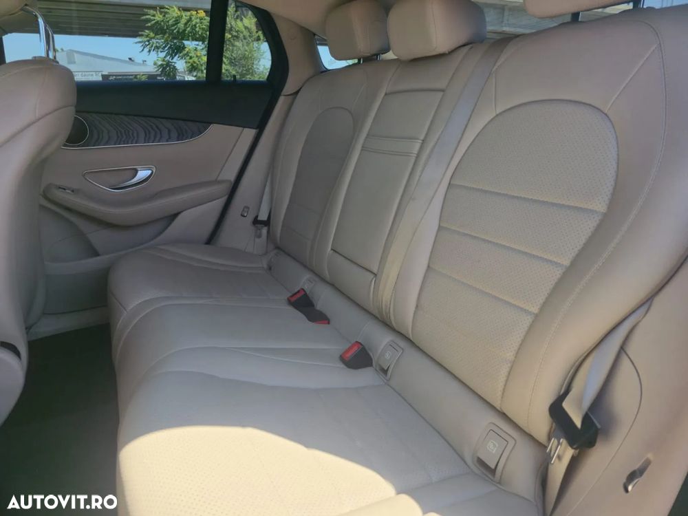 Mercedes-Benz GLC 220 d 4MATIC - 18