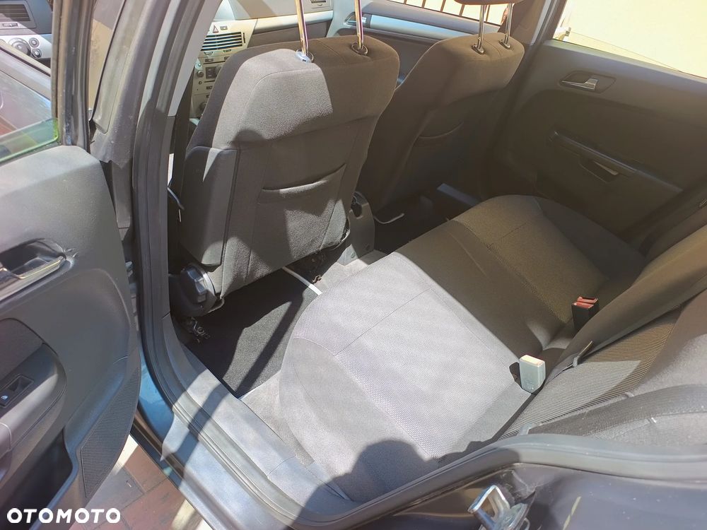Opel Astra - 21