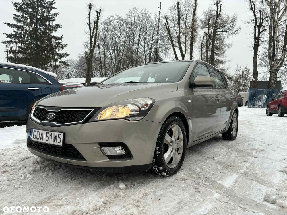Kia Ceed - 3