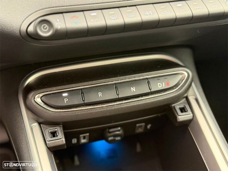Jeep Avenger 54 kWh Summit - 23
