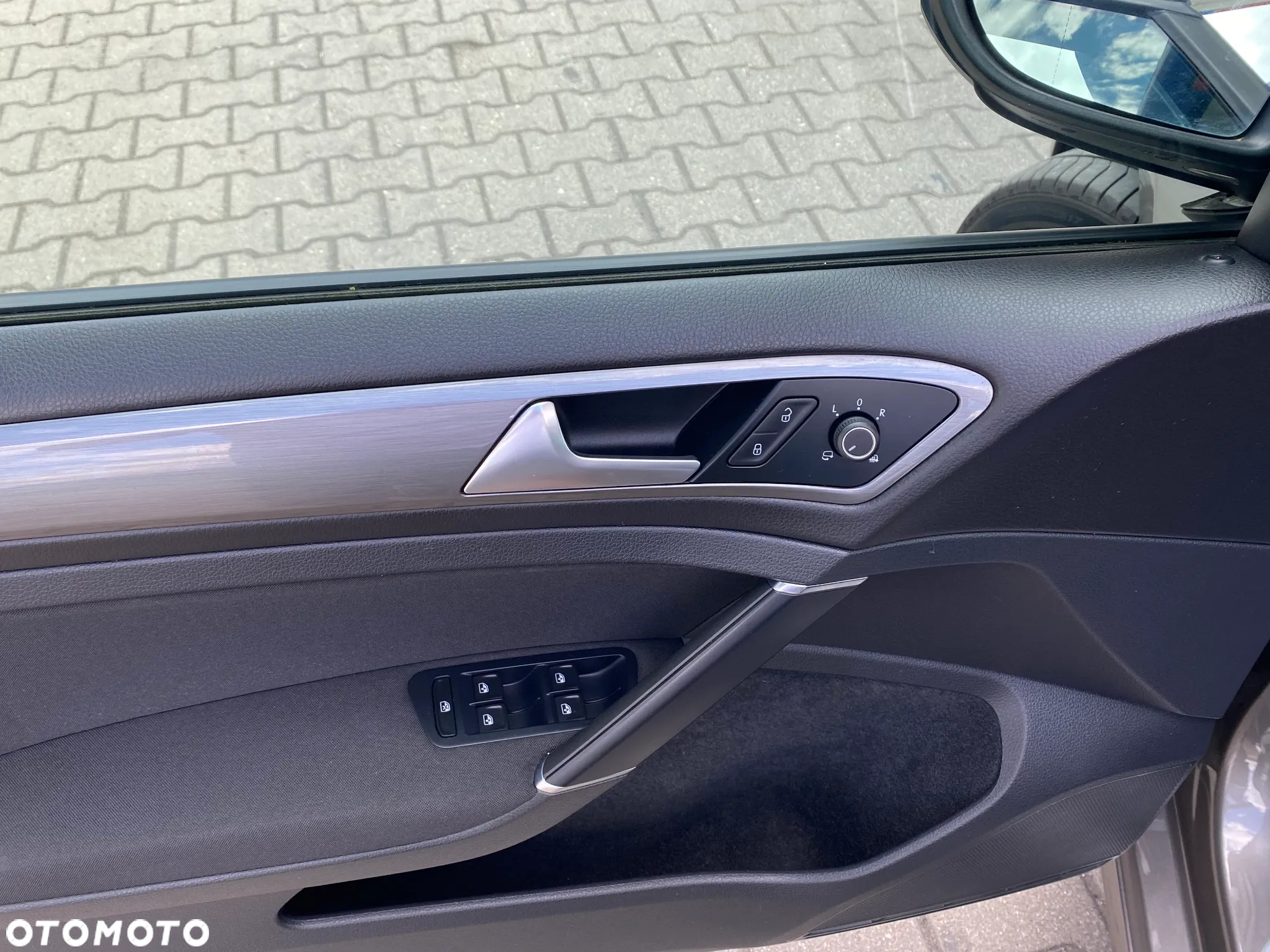Volkswagen Golf - 16