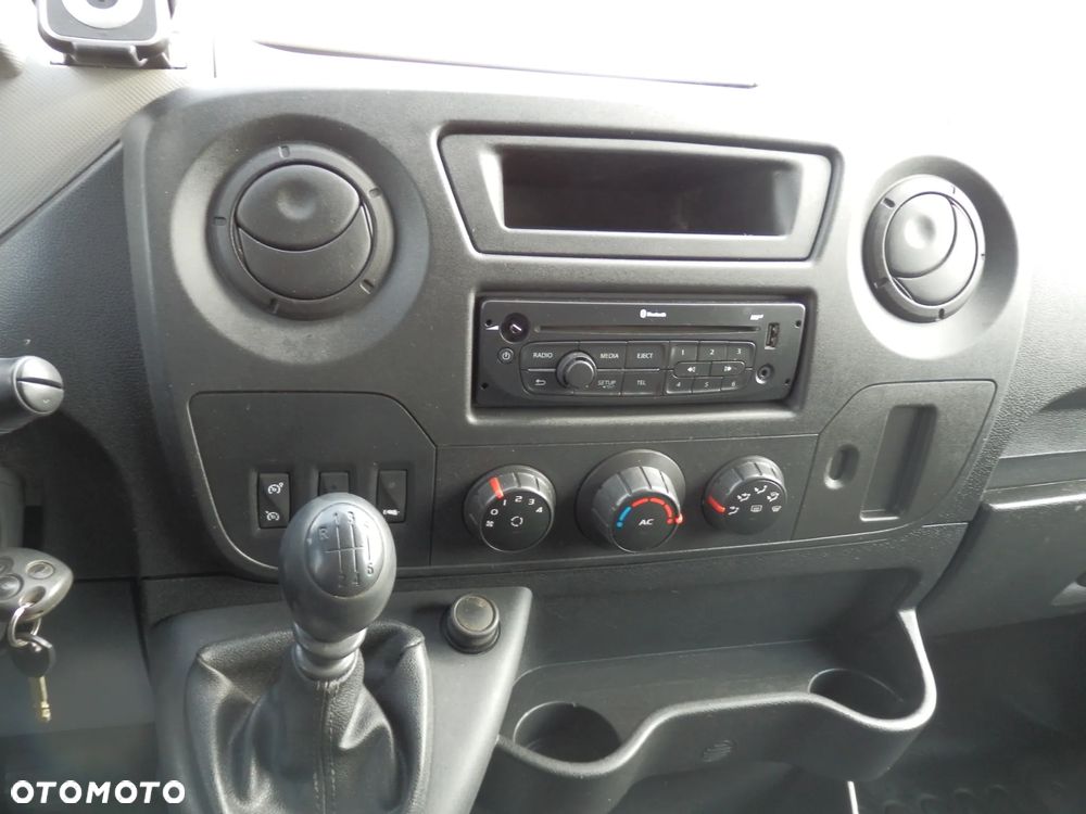 Renault Master - 11