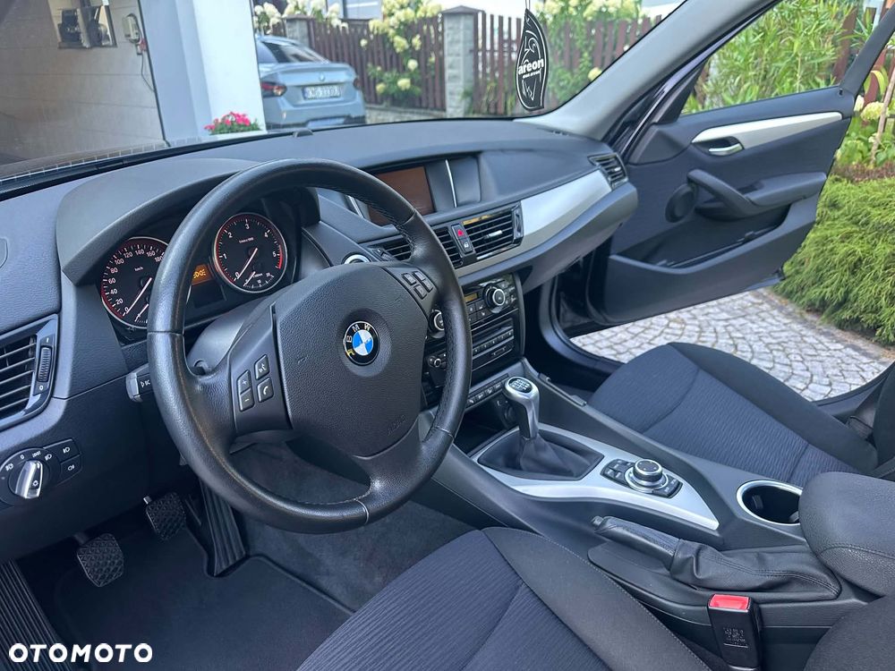 BMW X1 xDrive18d - 17