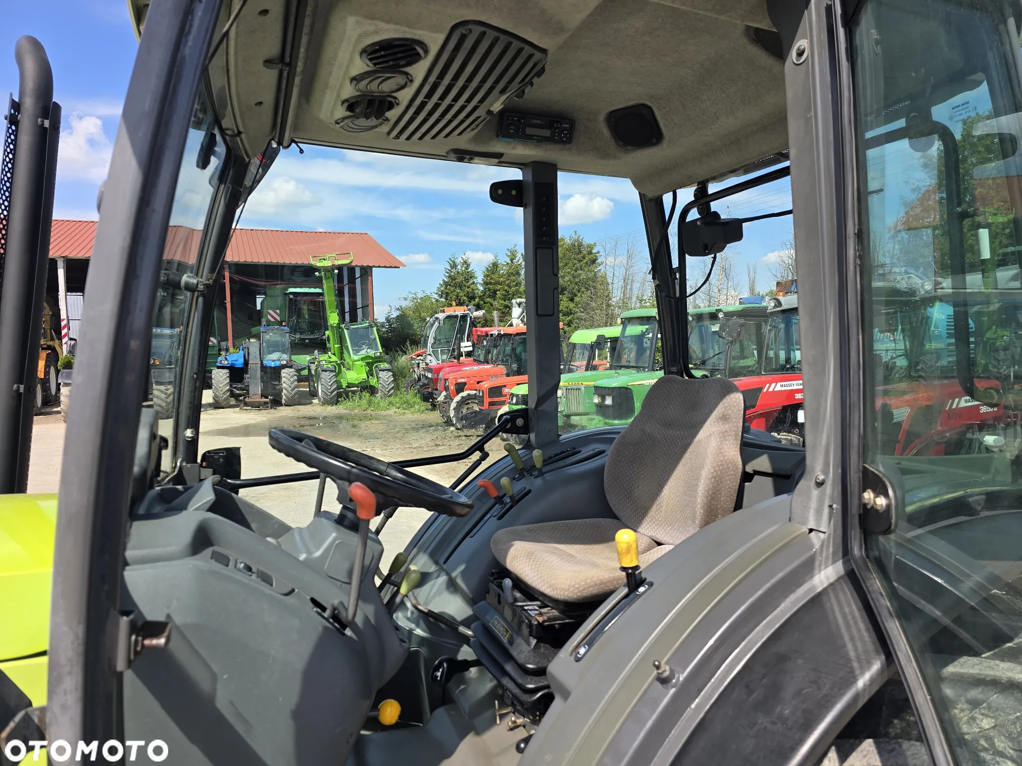 Claas NECTIS  247F - 8