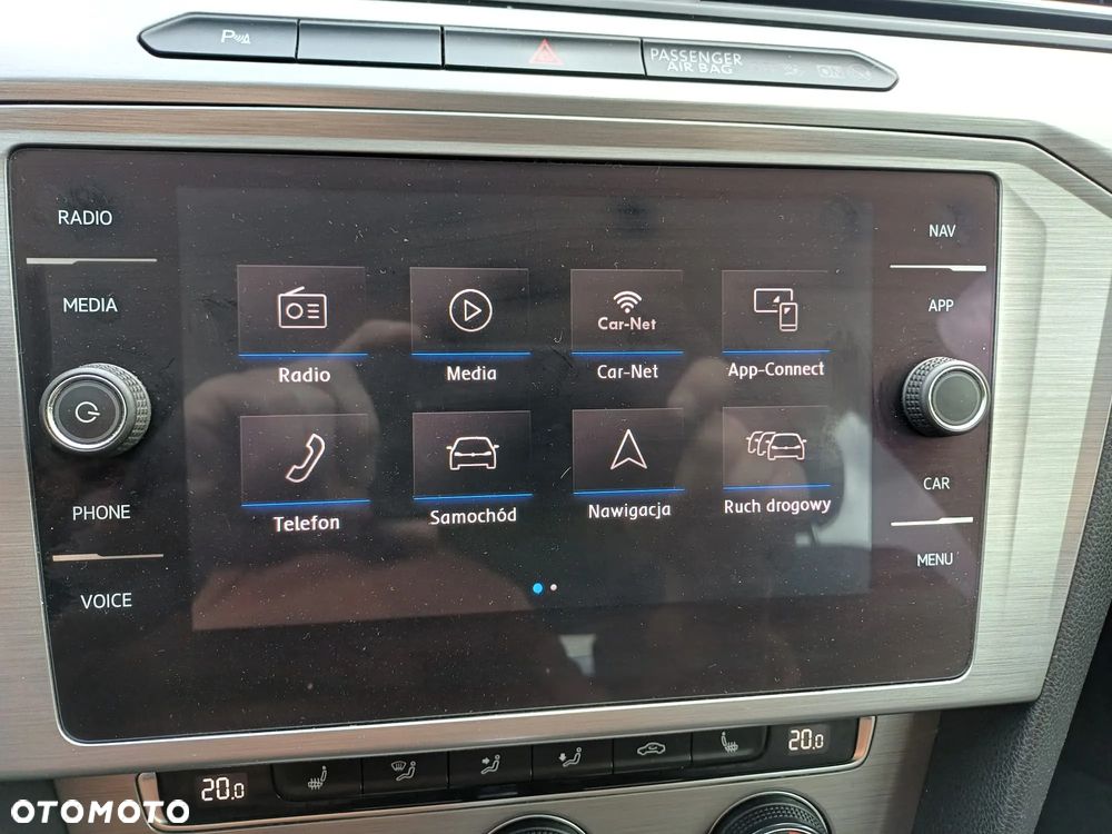 Volkswagen Passat Variant 2.0 TDI SCR DSG Comfortline - 19