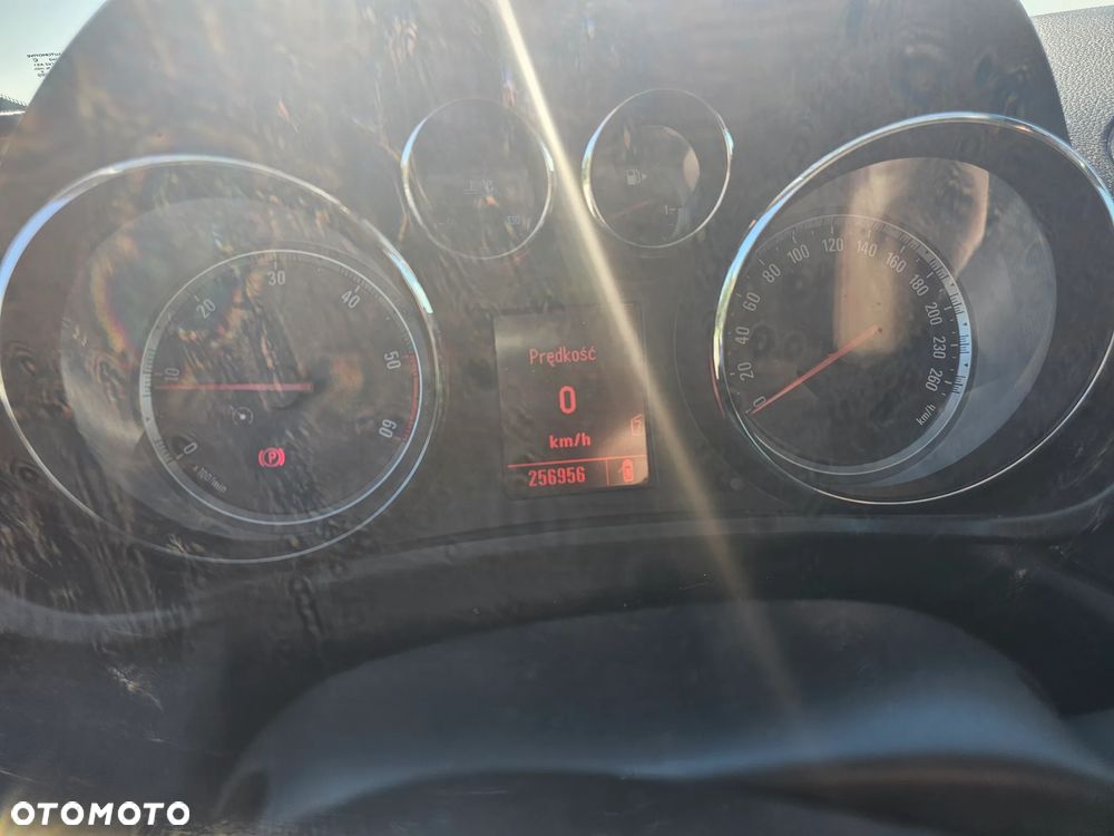 Opel Insignia 2.0 CDTI Cosmo - 3