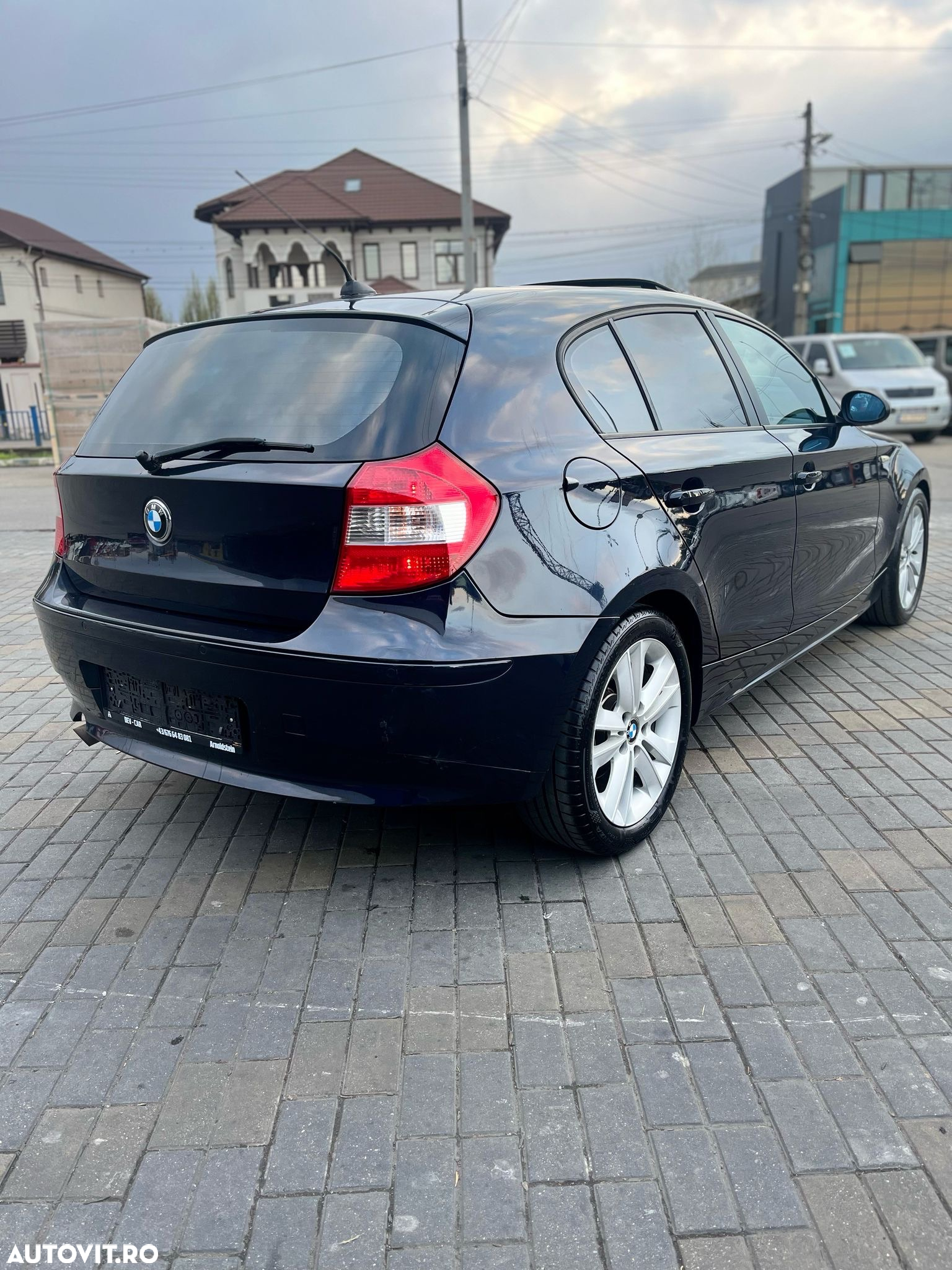 BMW Seria 1 118d - 2