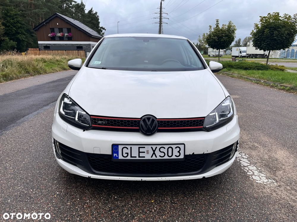 Volkswagen Golf VI 2.0 TDI Highline - 2