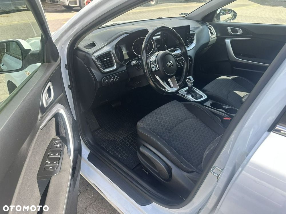 Kia Ceed - 17