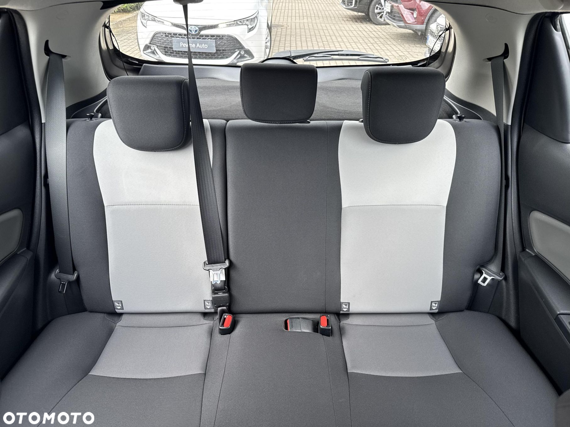 Toyota Yaris - 18