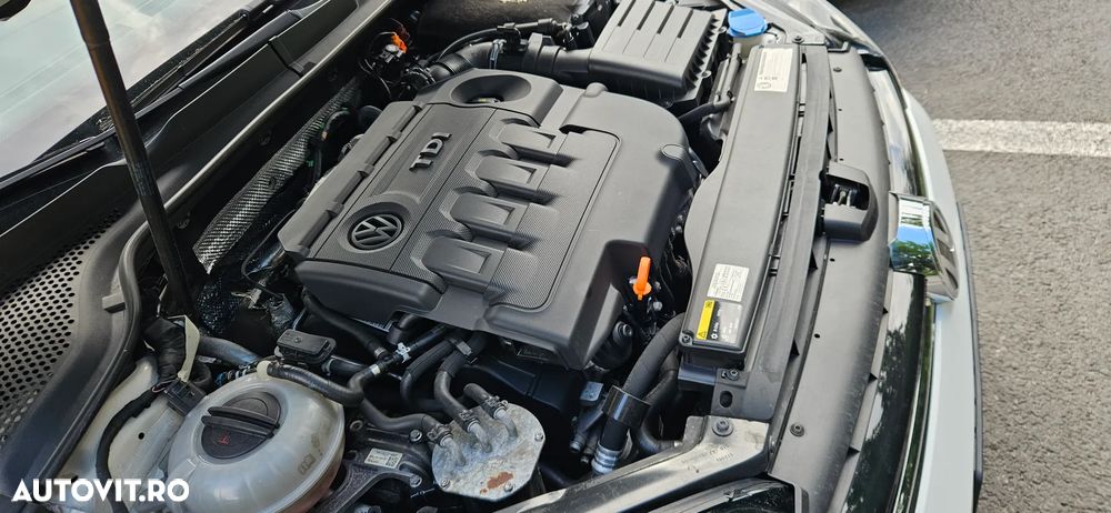 Volkswagen Golf 2.0 TDI BlueMotion Technology Cup - 12