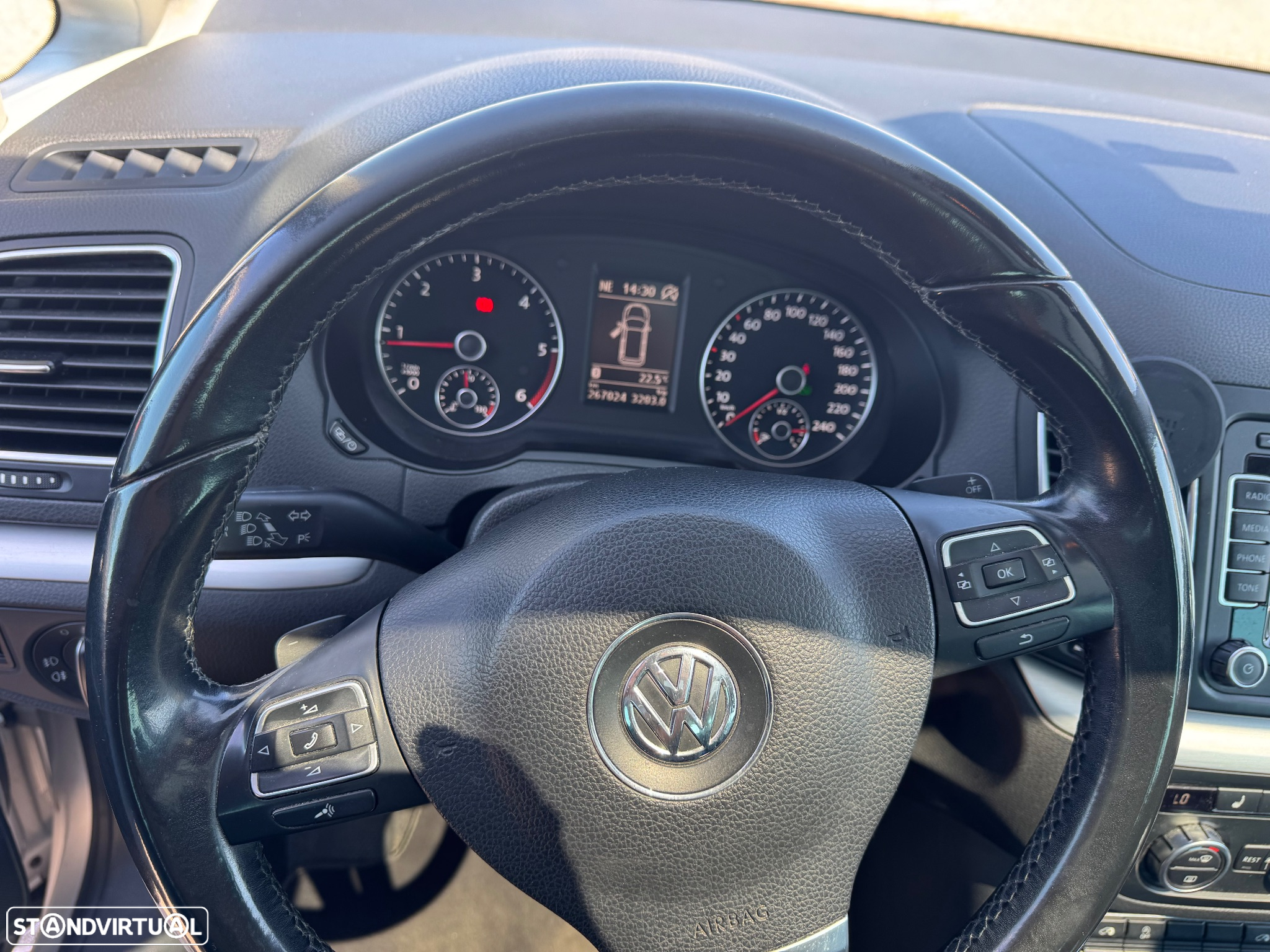 VW Sharan 2.0 TDI Highline DSG - 12