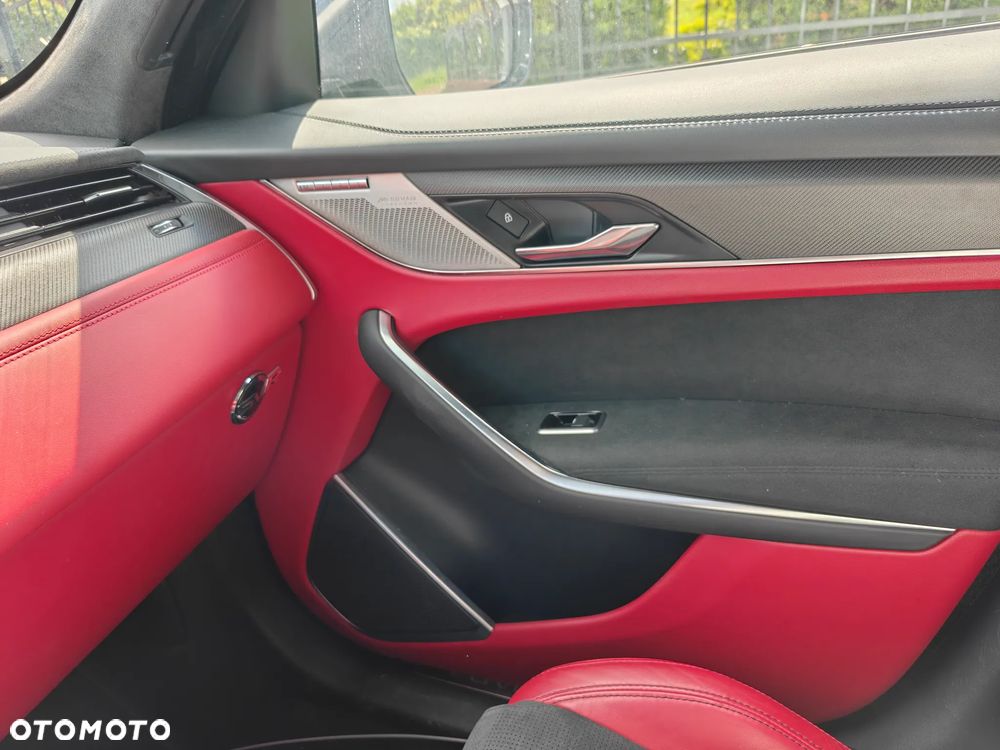 Jaguar F-Pace 5.0 V8 P550 AWD SVR - 14