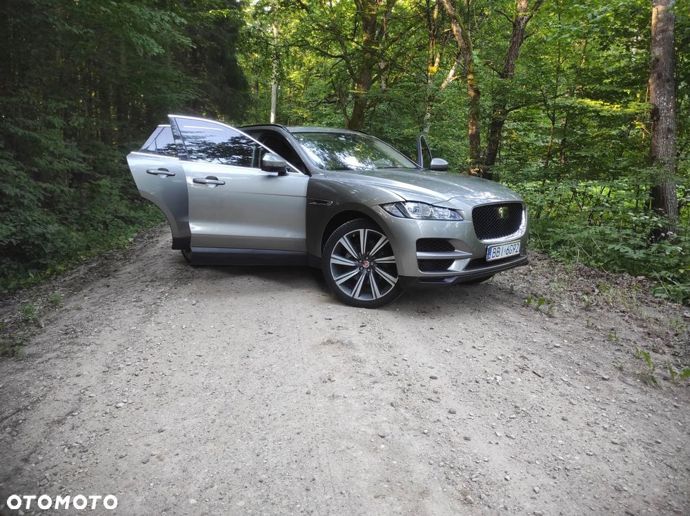Jaguar F-Pace 30t AWD Prestige - 14