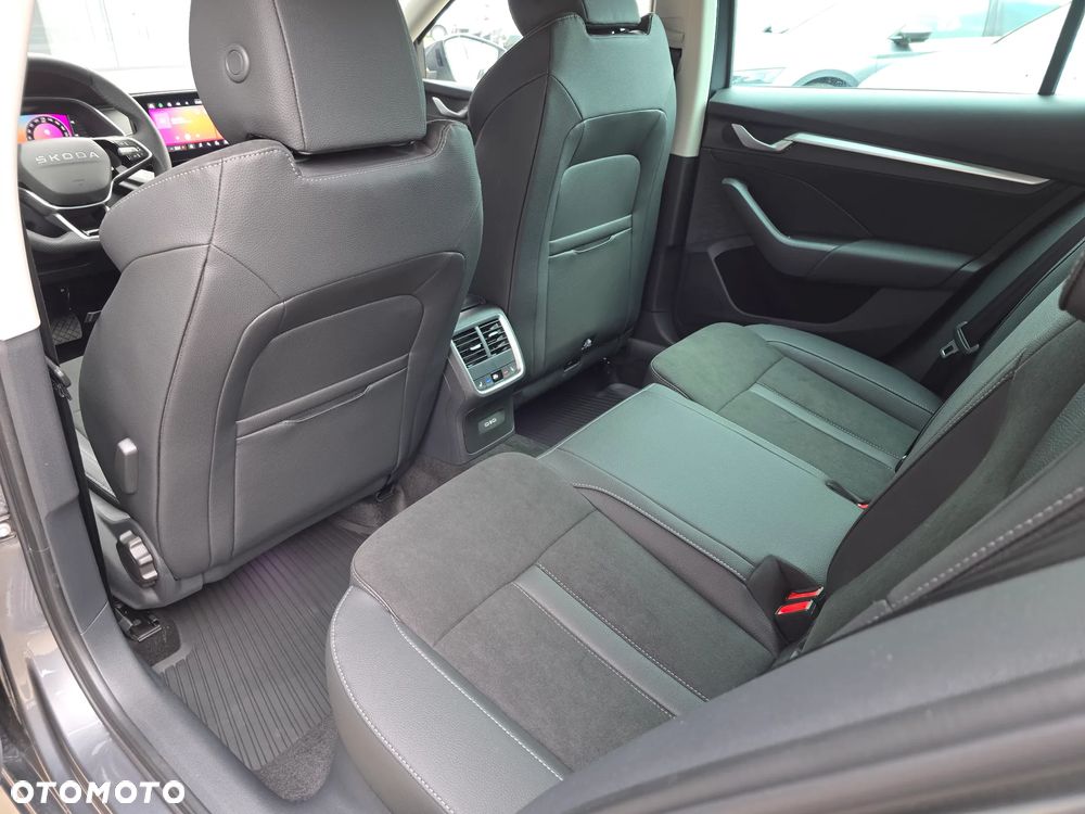 Skoda Octavia 1.5 TSI mHEV Drive Selection DSG - 7