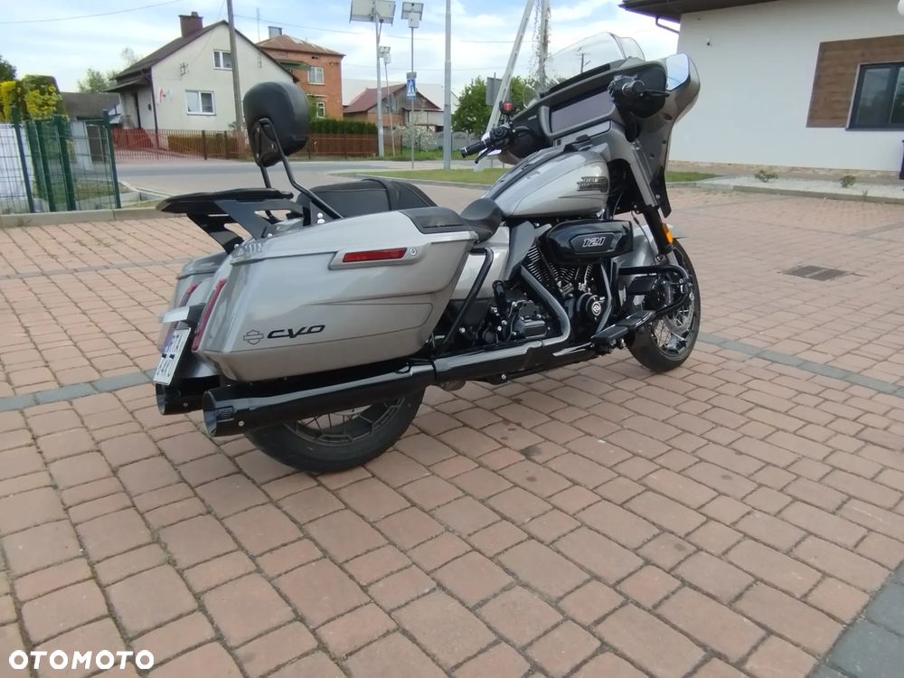 Harley-Davidson Touring Street Glide - 4