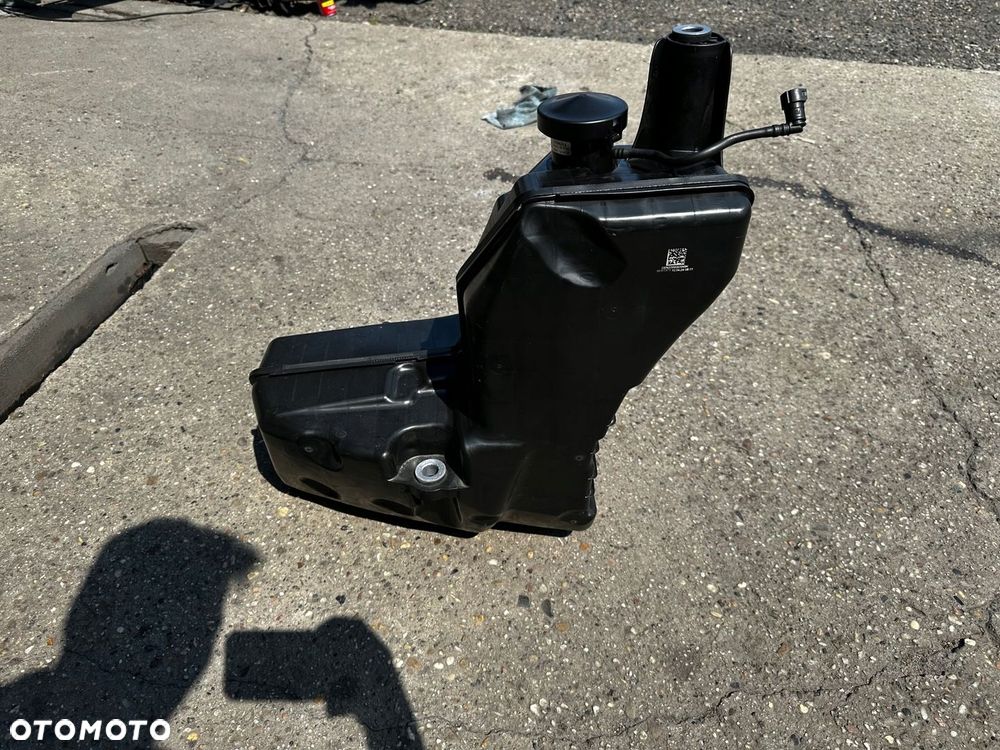 MERCEDES C KLASA W206 ZBIORNIK ADBLUE A2064707402 - 3