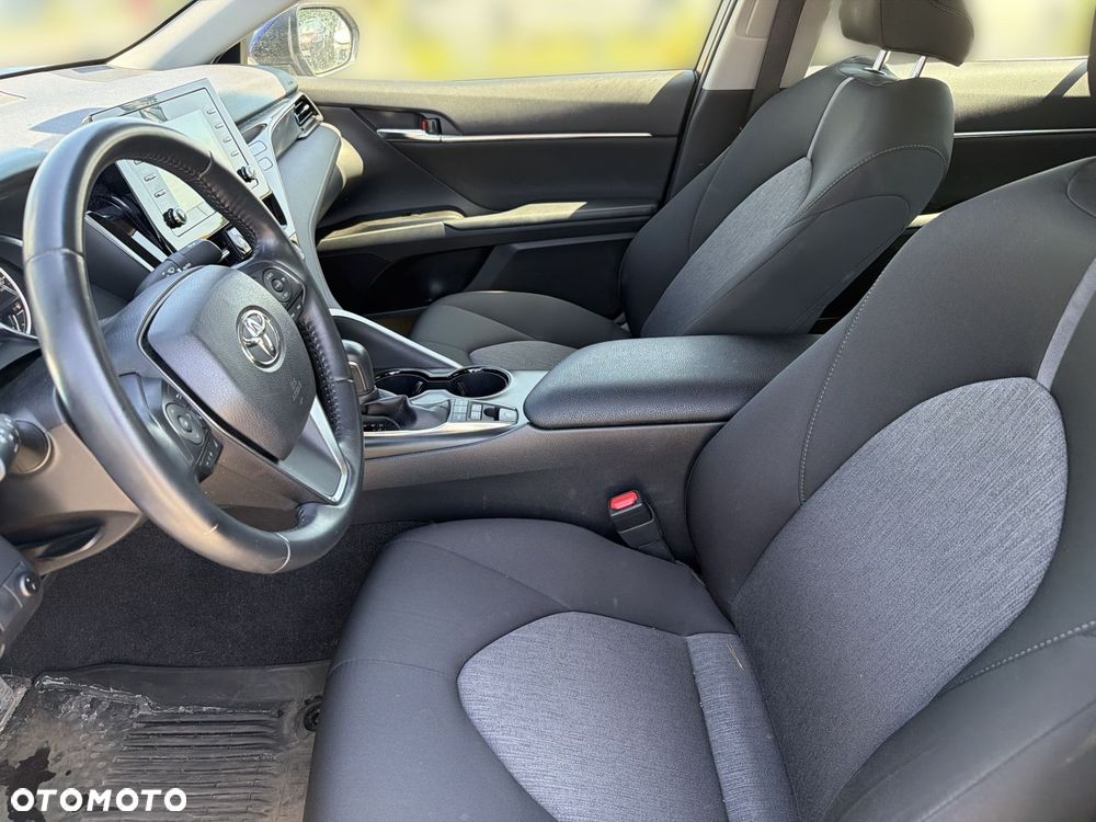 Toyota Camry 2.5 Hybrid Comfort CVT - 15