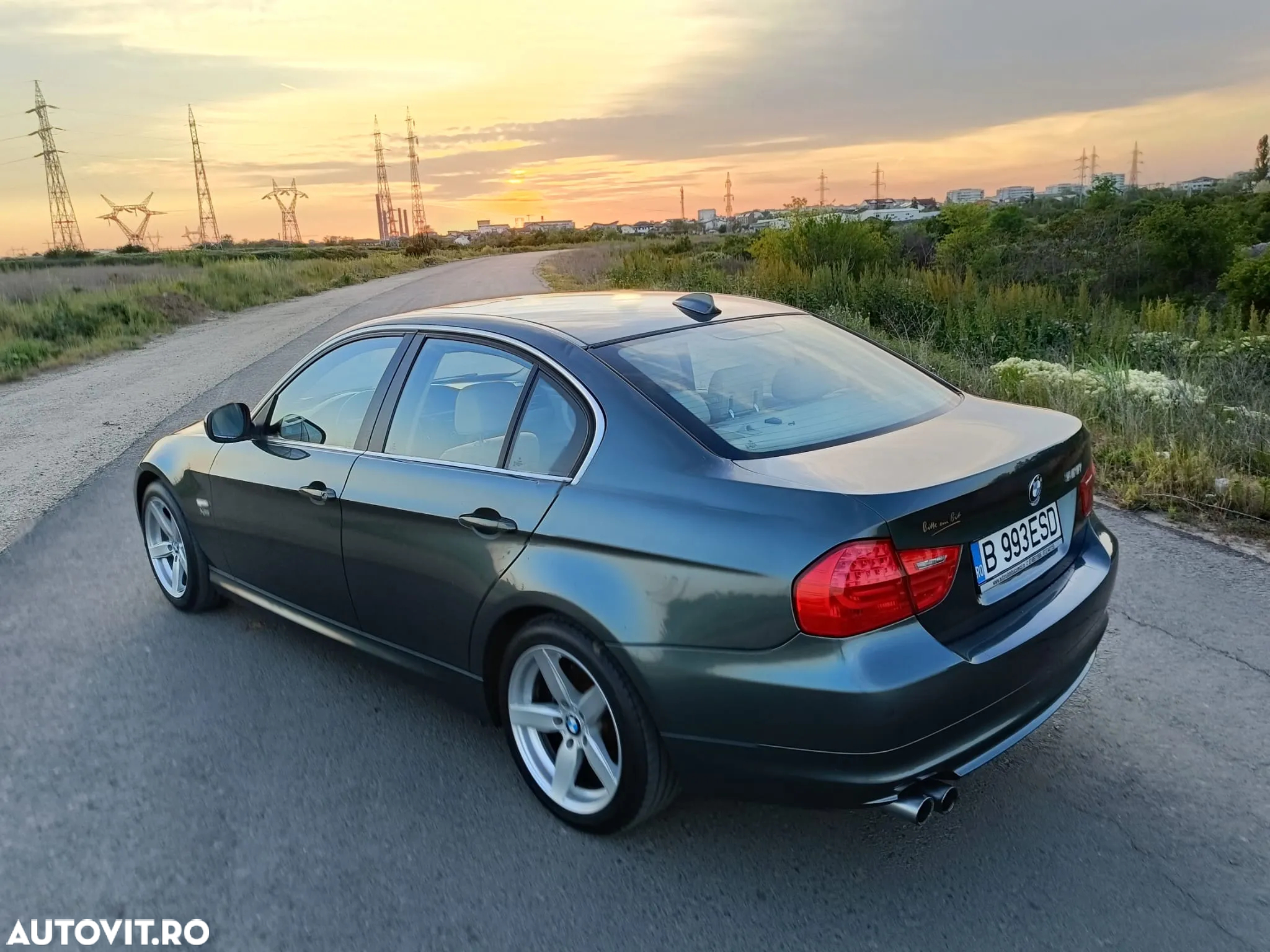BMW Seria 3 325i - 13