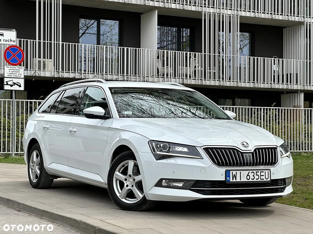 Skoda Superb 2.0 TDI Style DSG - 2