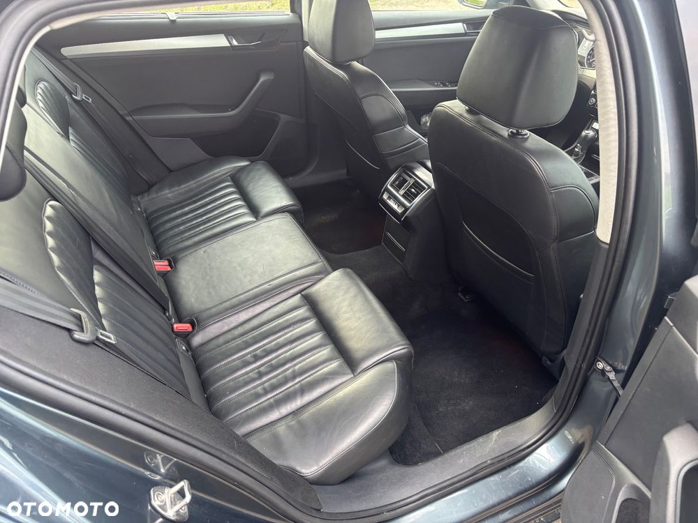 Skoda Superb 2.0 TDI 4x4 Ambition DSG - 11