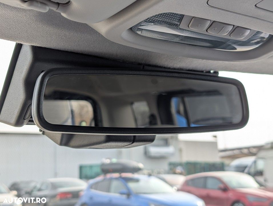 Ford Tourneo Courier - 25