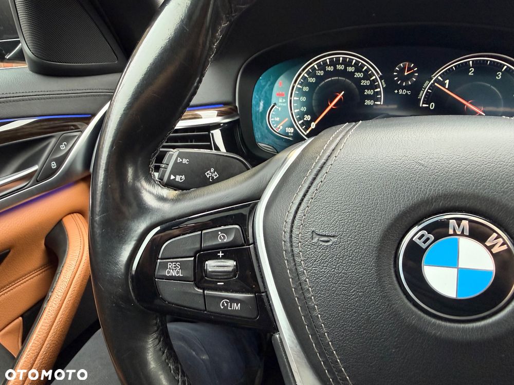 BMW Seria 5 520d Luxury Line - 29