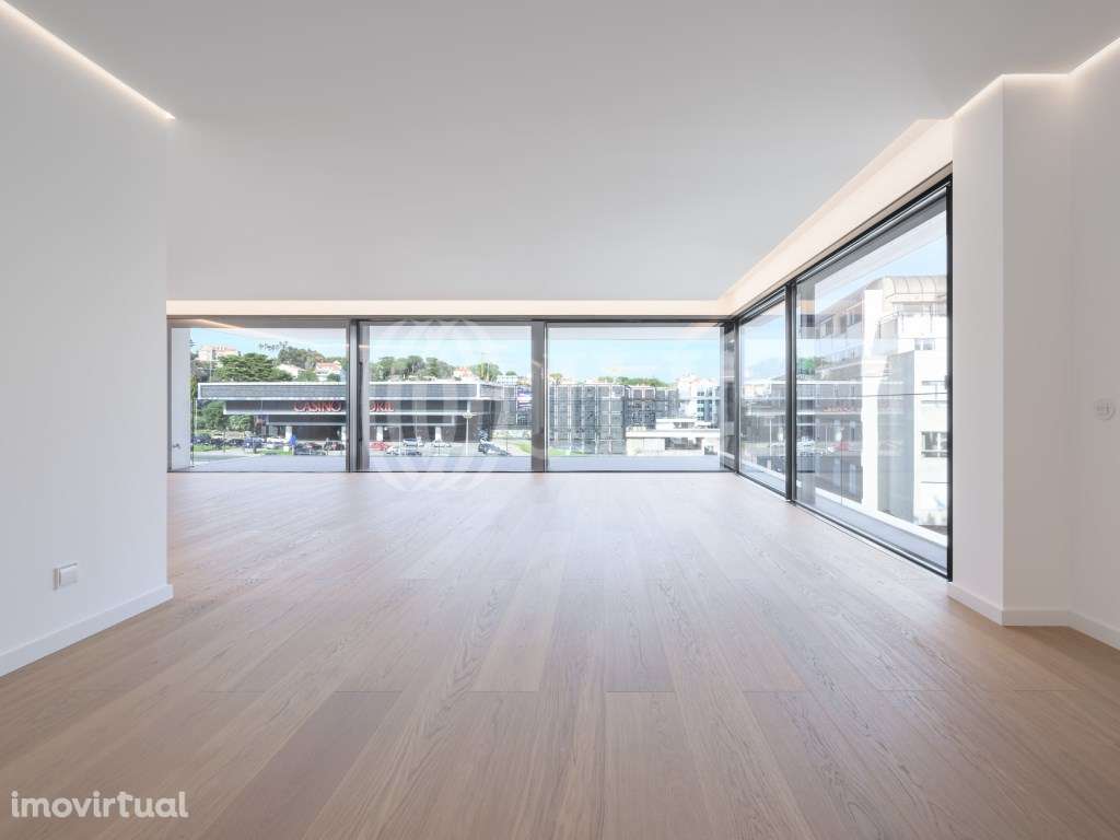 Apartamento T5 duplex, penthouse, no Estoril em Cascais - Grande imagem: 2/29