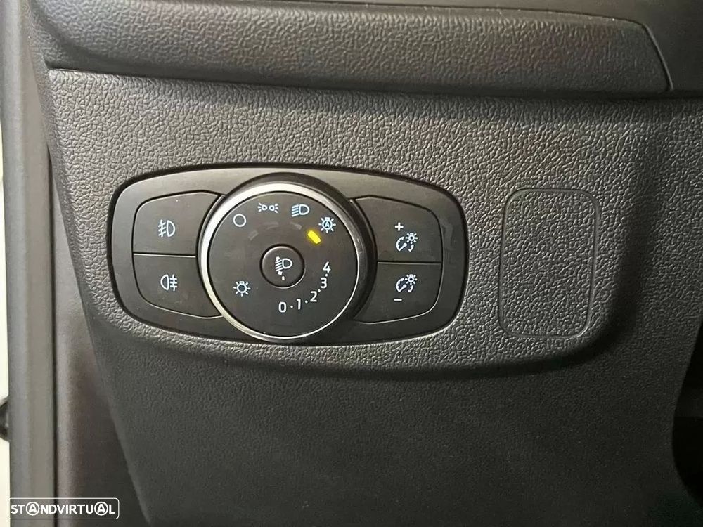 Ford Focus SW 1.5 TDCi EcoBlue ST-Line - 33
