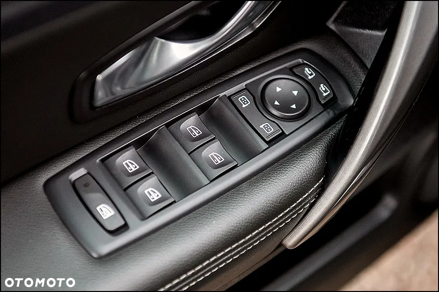 Renault Laguna dCi 150 FAP Start-Stop GT - 30