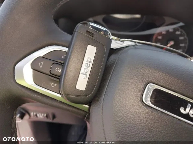 Jeep Compass - 14