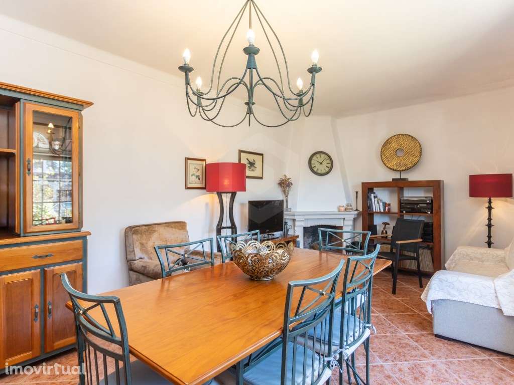 Moradia Geminada T3 + 1 em Vila Nogueira de Azeitão - Grande imagem: 5/52