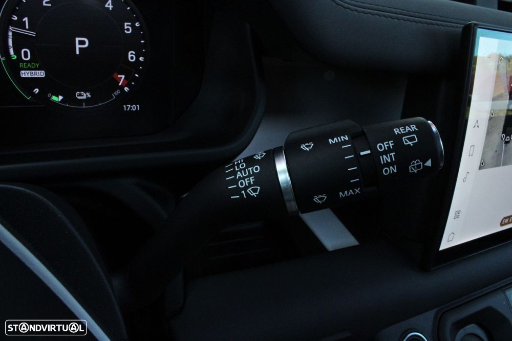 Land Rover Defender 2.0 P300e 110 AWD S - 11