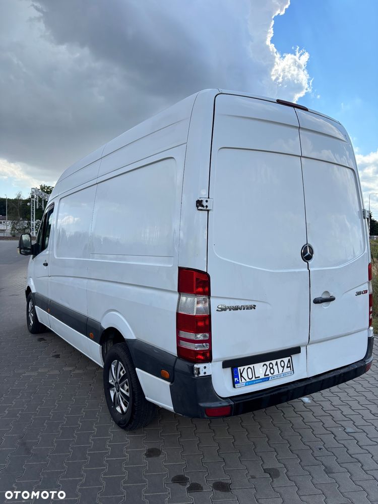 Mercedes-Benz Sprinter - 4