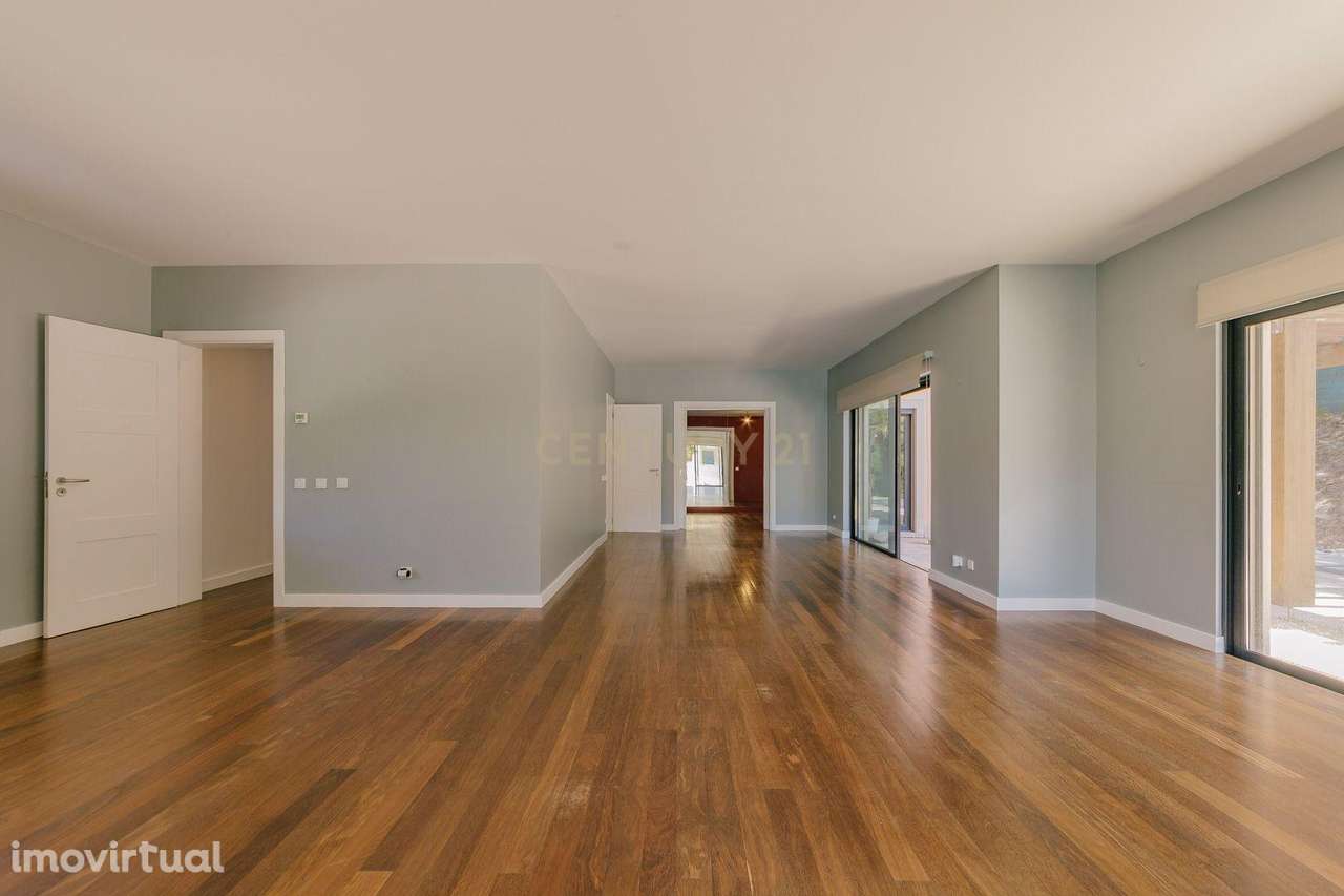 Moradia Exclusiva T4 + 2 no Estoril, Cascais - Grande imagem: 5/43