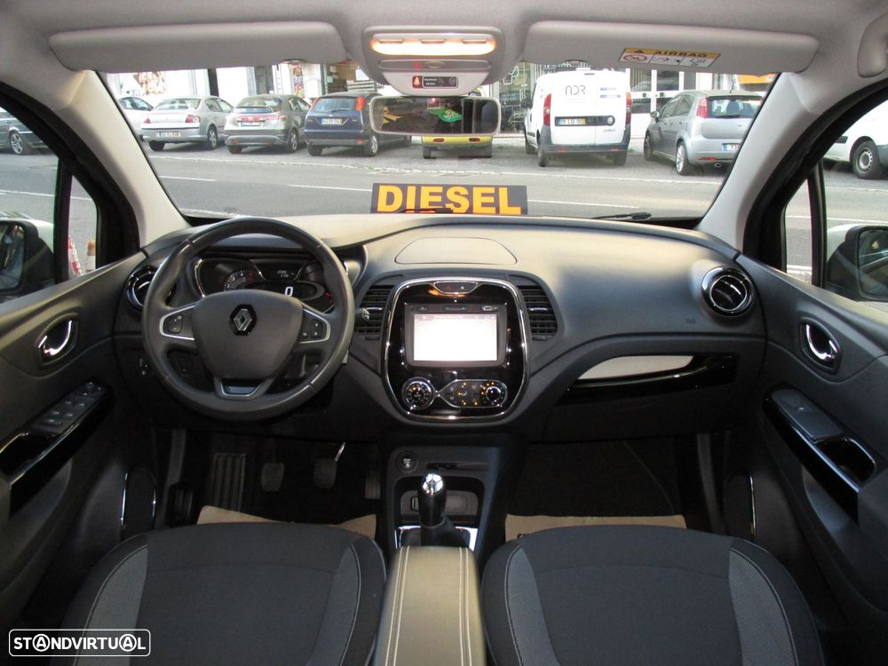 Renault Captur 1.5 dCi Exclusive C/Pneu - 19