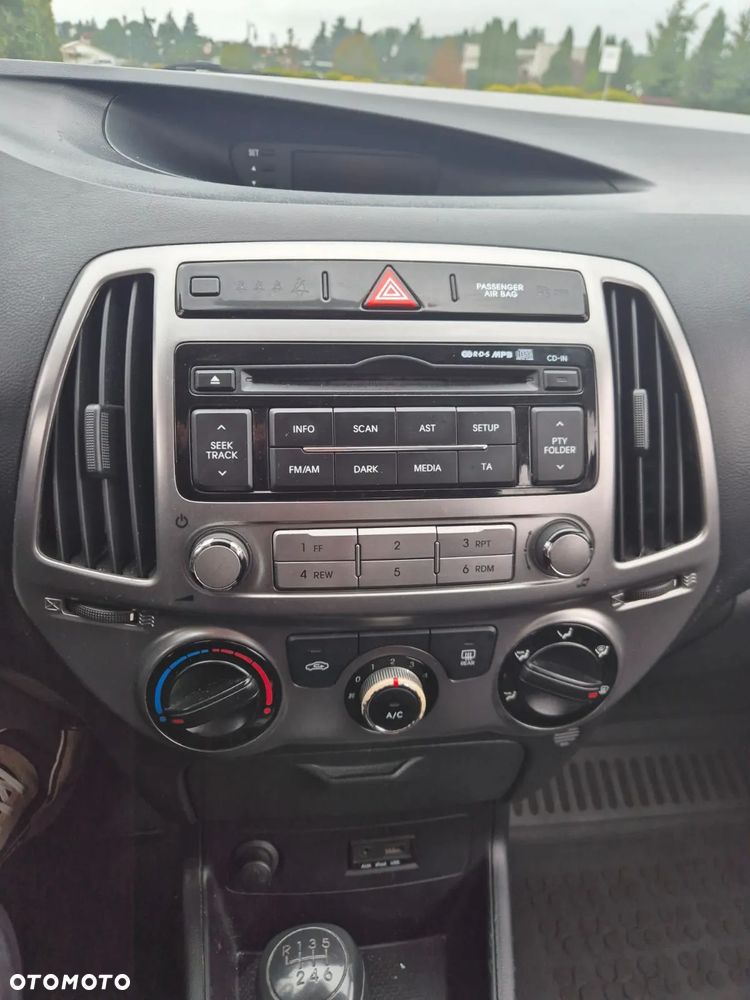Hyundai i20 - 8