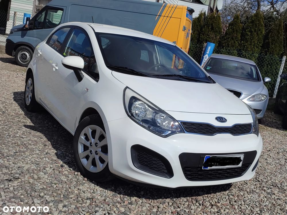 Kia Rio 1.2 Dream Team Edition - 4